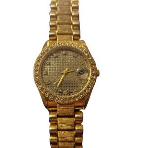 Mens 40mm Geneva Quartz Watch Gold Tone Day Date Beautiful Crystals New Battery
